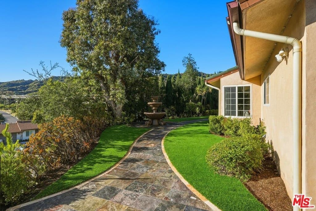 5356 Waldo Pl · Los Angeles - Photo 3