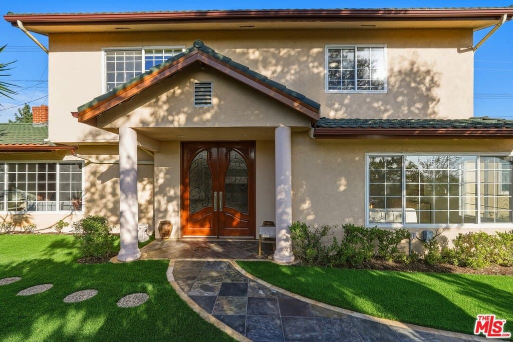 5356 Waldo Pl · Los Angeles - Photo 2
