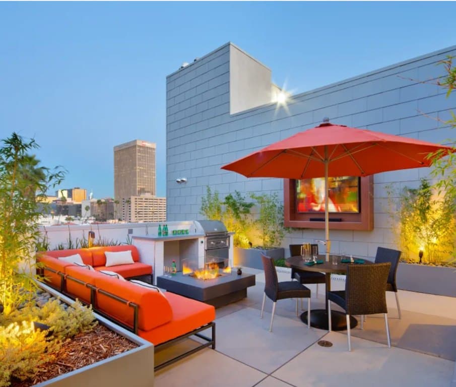 535 S Kingsley Dr Apt 503 · Los Angeles - Photo 2