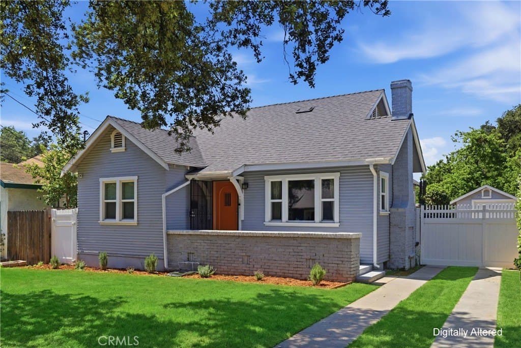 1993 N Marengo Ave · Pasadena - Photo 2